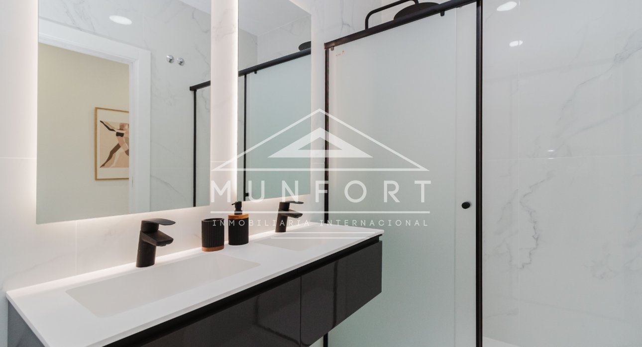 Herverkoop - Luxe villa's -
Pilar de la Horadada - Pinar de Campoverde