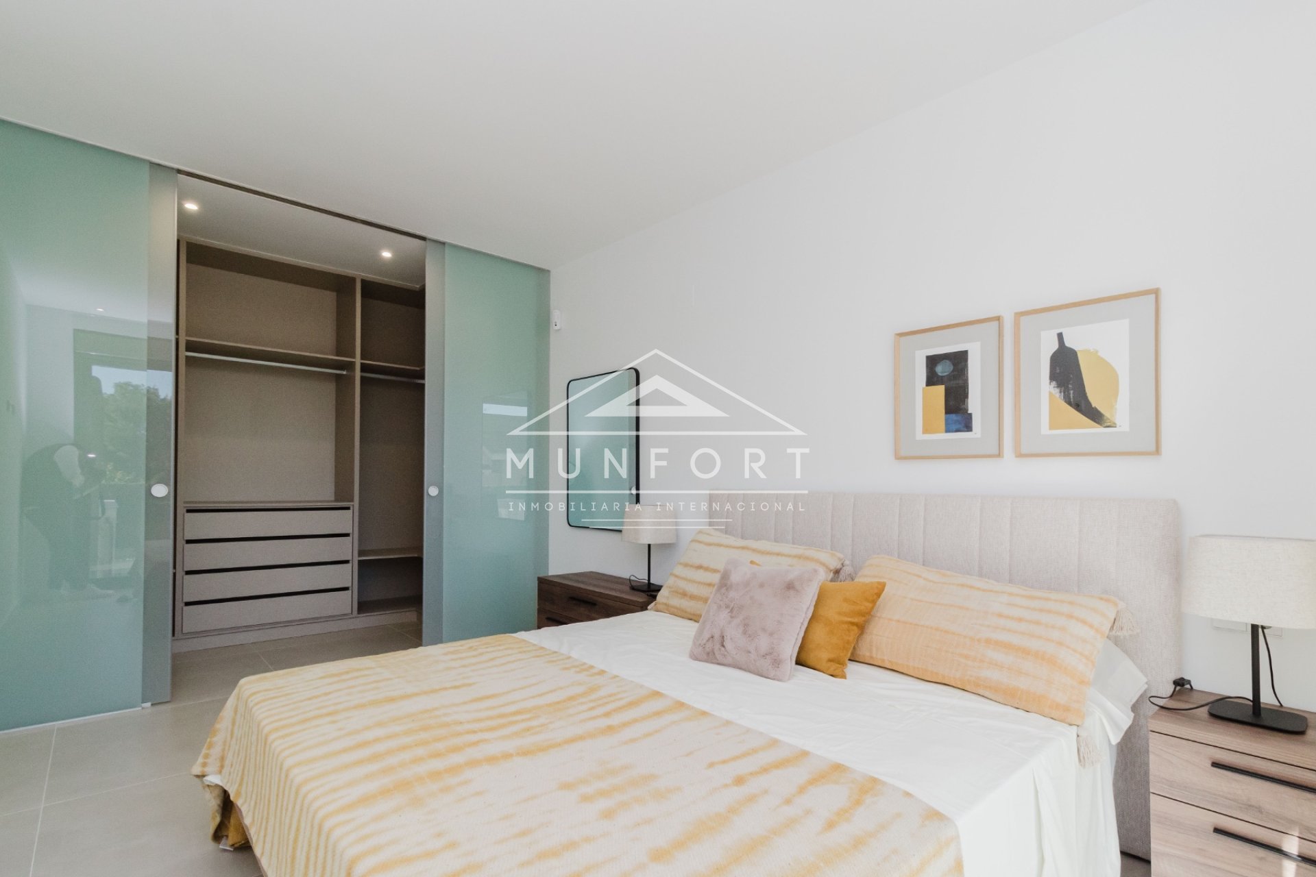 Herverkoop - Luxe villa's -
Pilar de la Horadada - Pinar de Campoverde