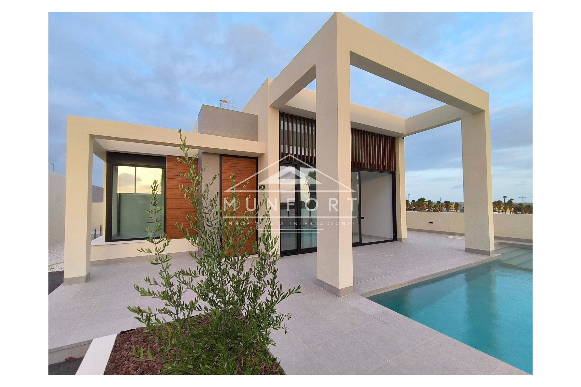 Herverkoop - Luxe villa's -
Rojales - Ciudad Quesada