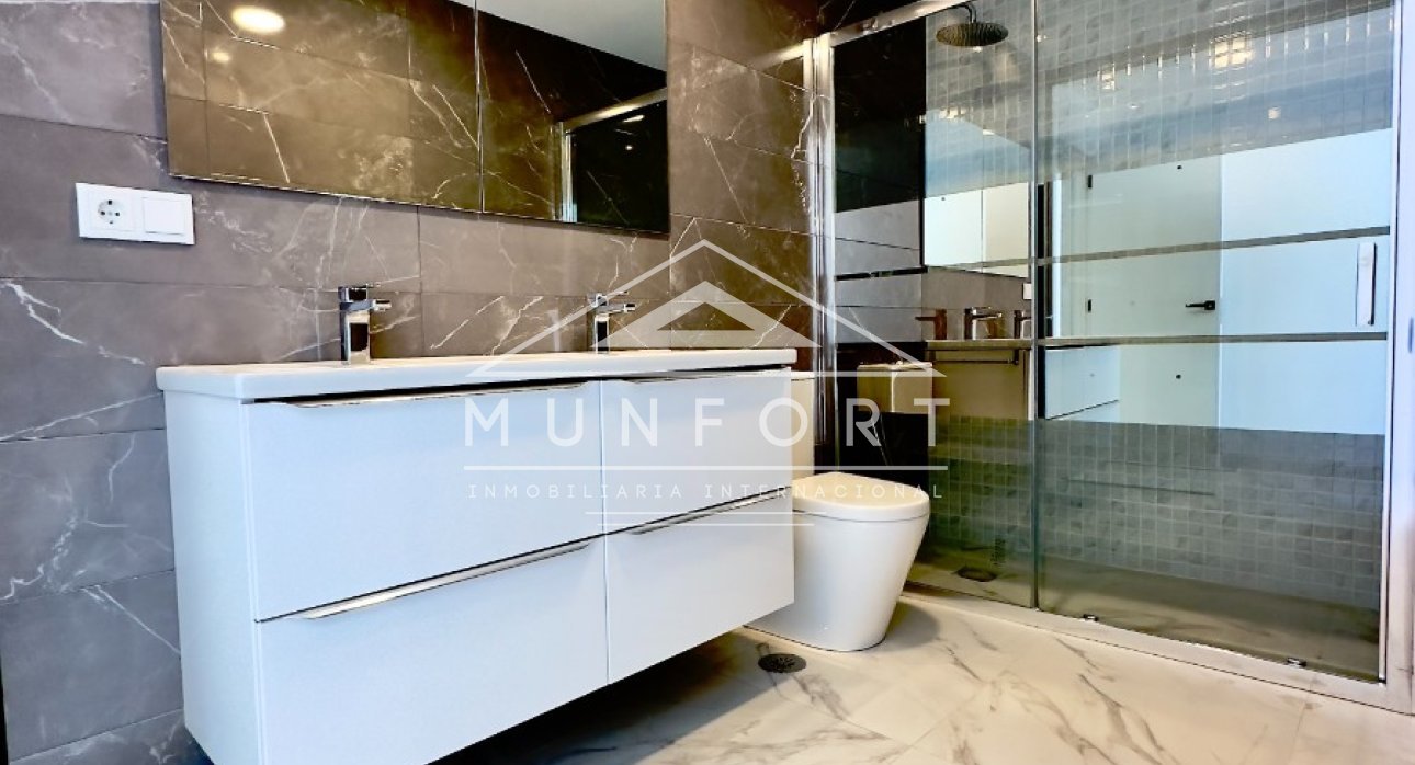 Herverkoop - Luxe villa's -
Rojales - Ciudad Quesada