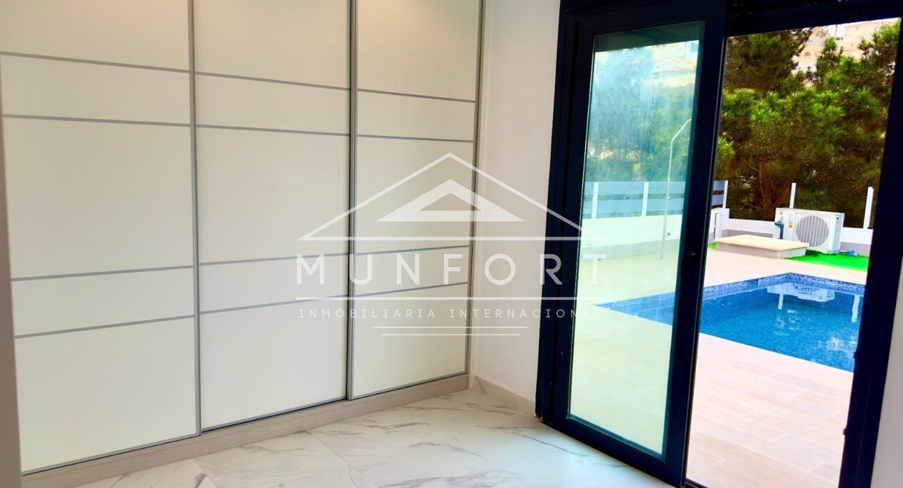 Herverkoop - Luxe villa's -
Rojales - Ciudad Quesada