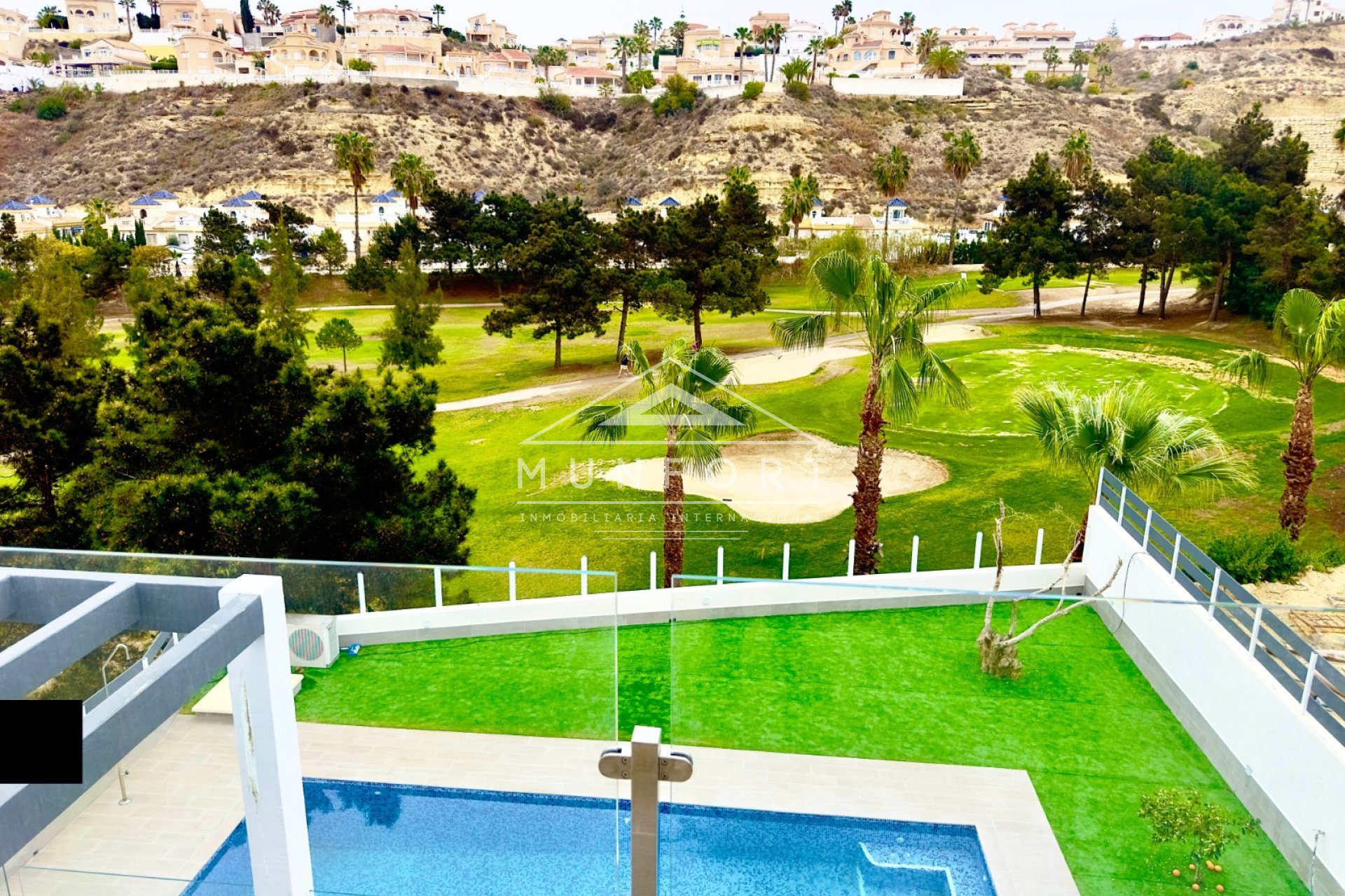 Herverkoop - Luxe villa's -
Rojales - Ciudad Quesada