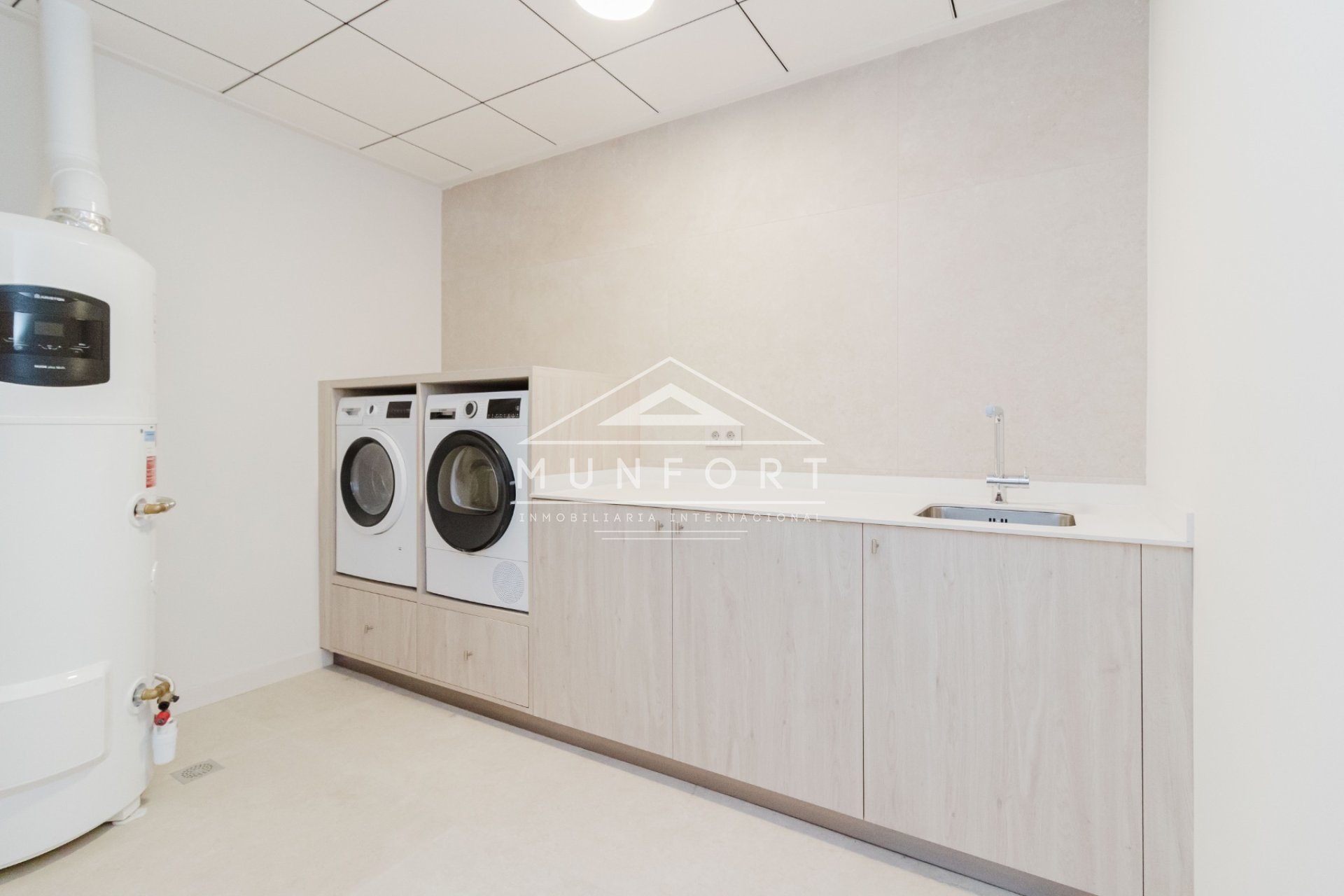 Herverkoop - Luxe villa's -
Rojales - Ciudad Quesada