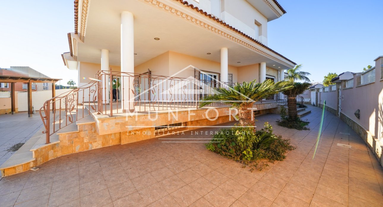 Herverkoop - Luxe villa's -
San Javier