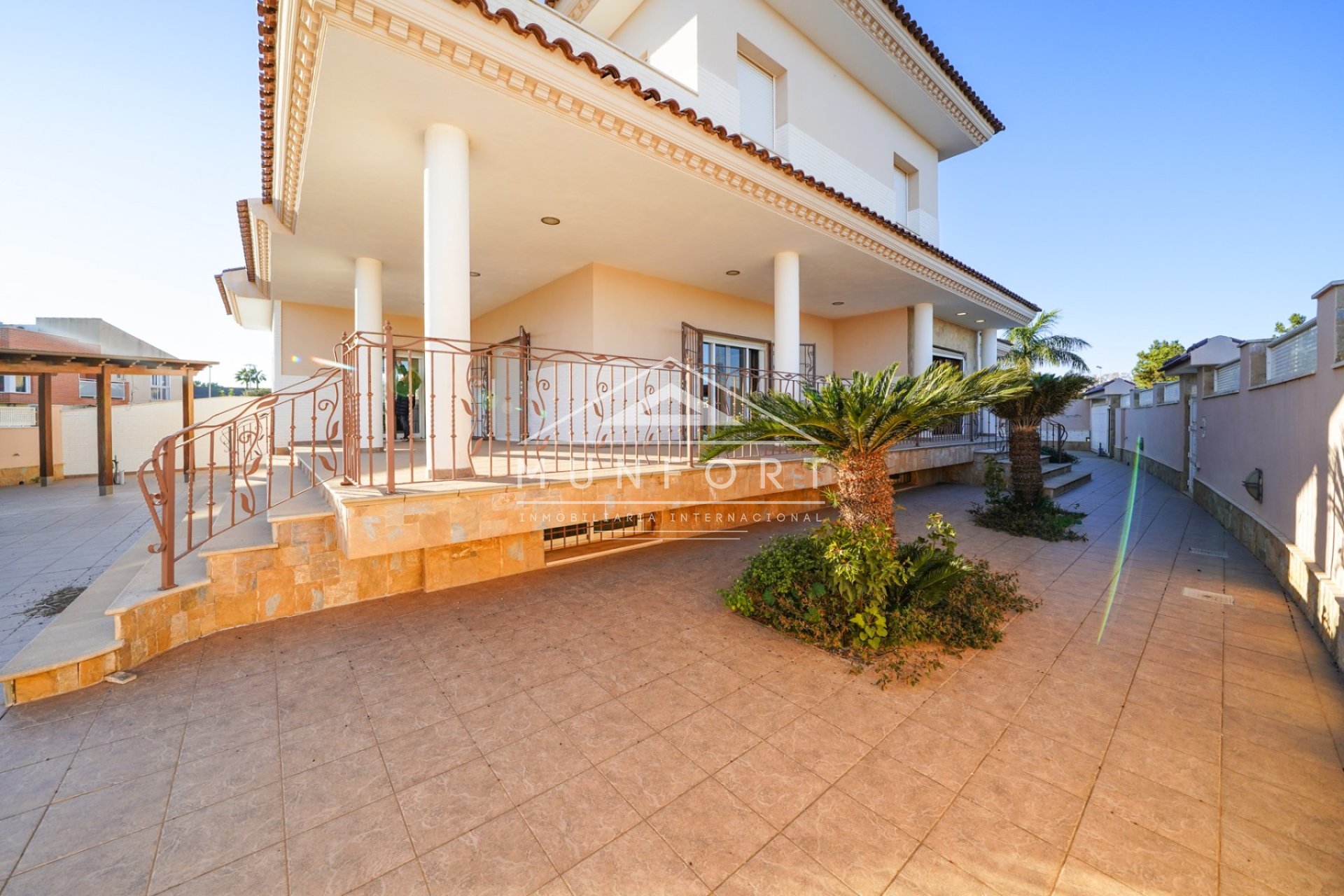 Herverkoop - Luxe villa's -
San Javier