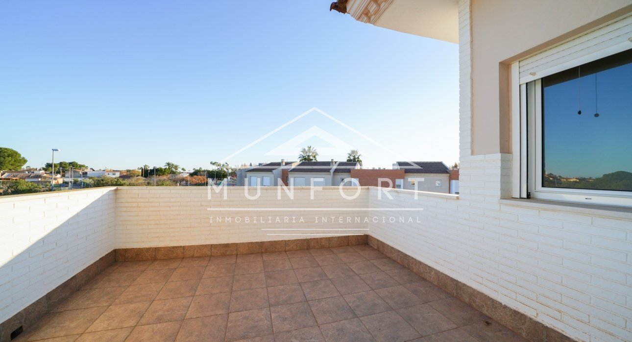 Herverkoop - Luxe villa's -
San Javier