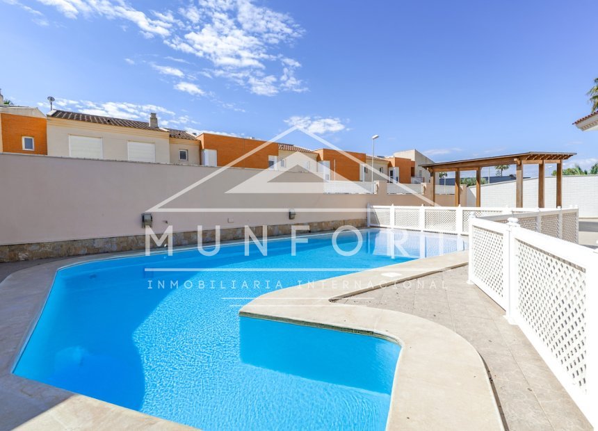 Herverkoop - Luxe villa's -
San Javier