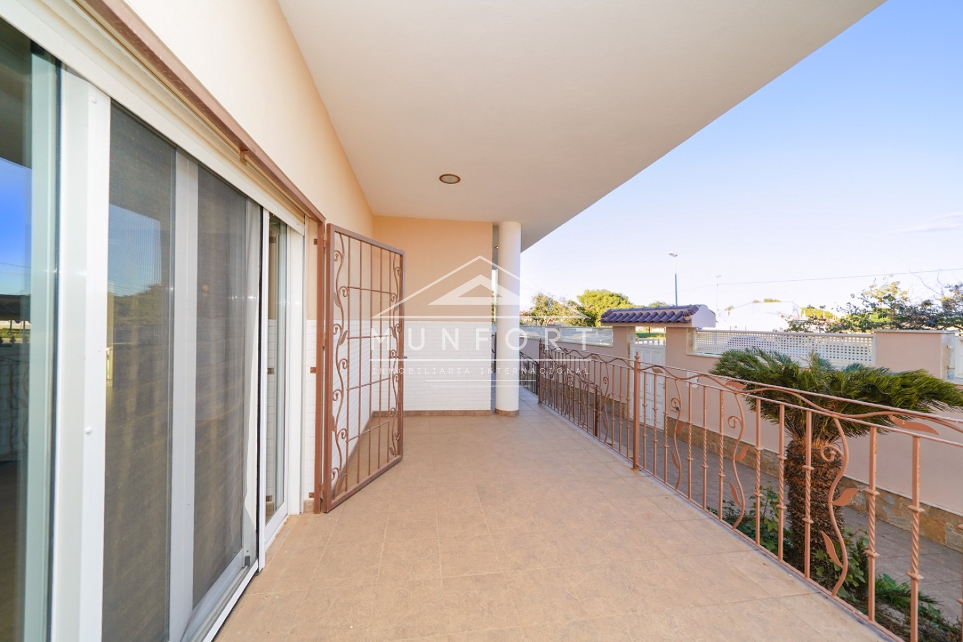 Herverkoop - Luxe villa's -
San Javier