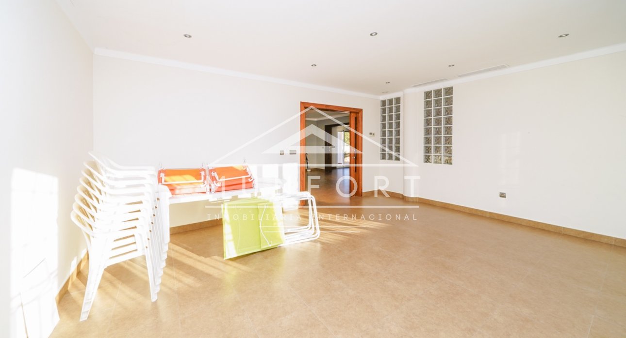 Herverkoop - Luxe villa's -
San Javier