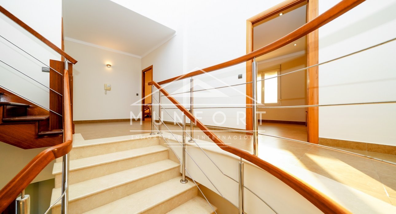 Herverkoop - Luxe villa's -
San Javier