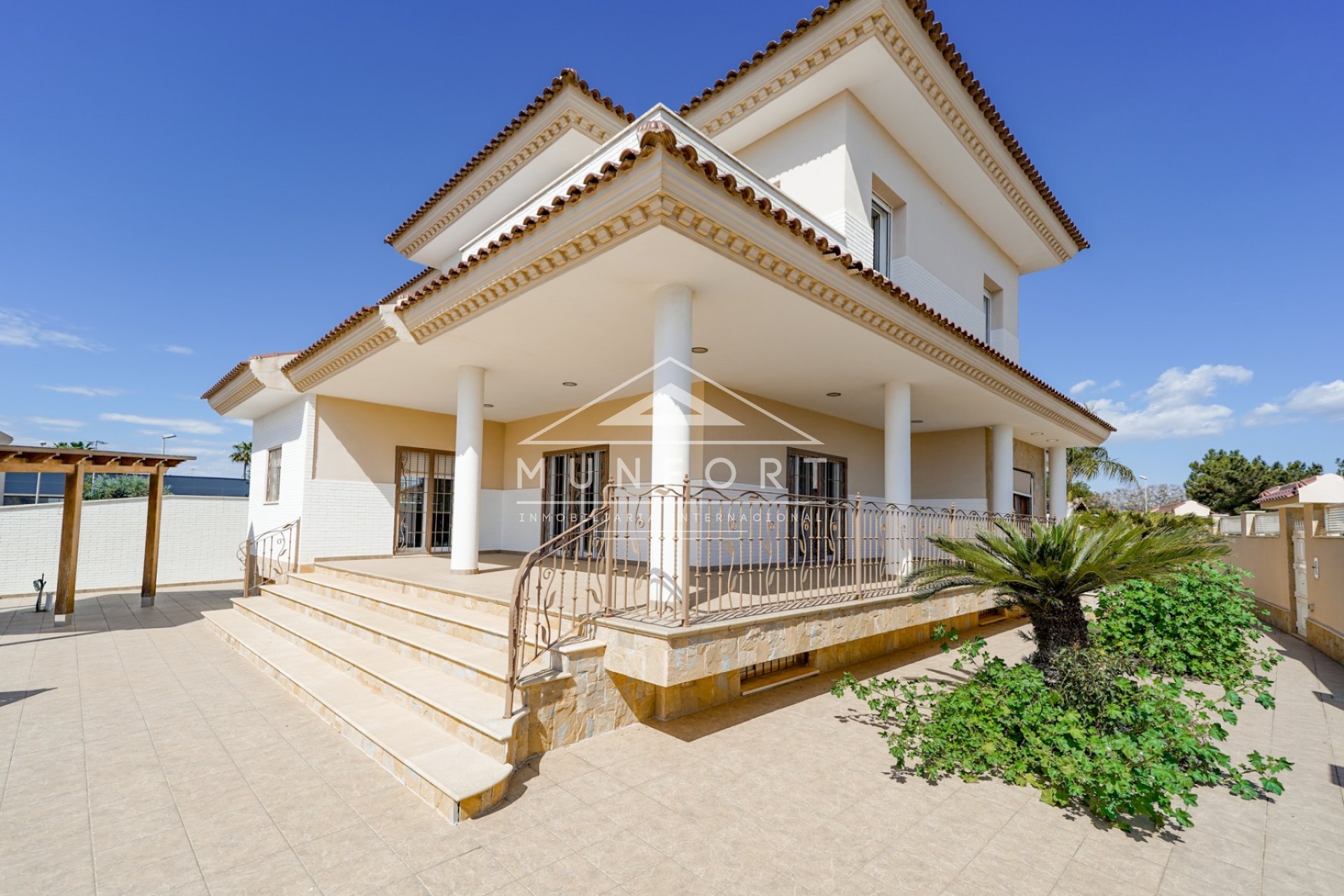 Herverkoop - Luxe villa's -
San Javier