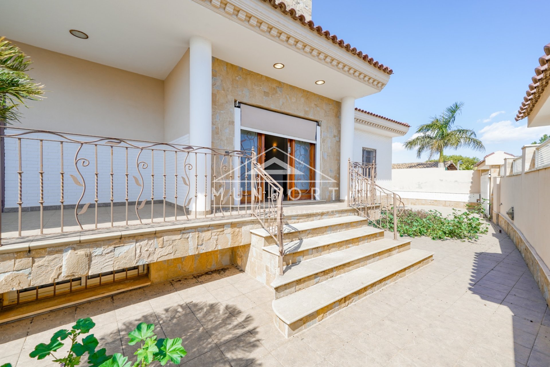 Herverkoop - Luxe villa's -
San Javier