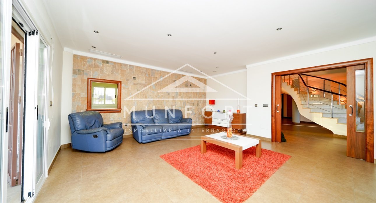 Herverkoop - Luxe villa's -
San Javier