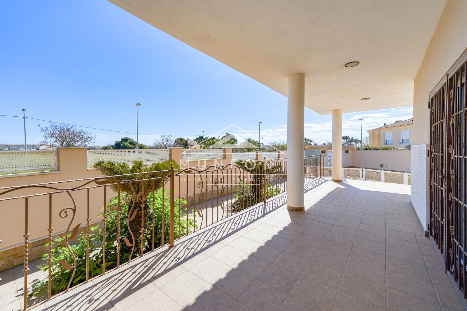 Herverkoop - Luxe villa's -
San Javier