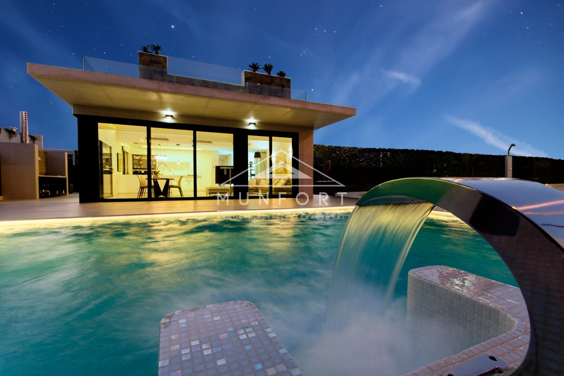 Herverkoop - Luxe villa's -
San Miguel de Salinas