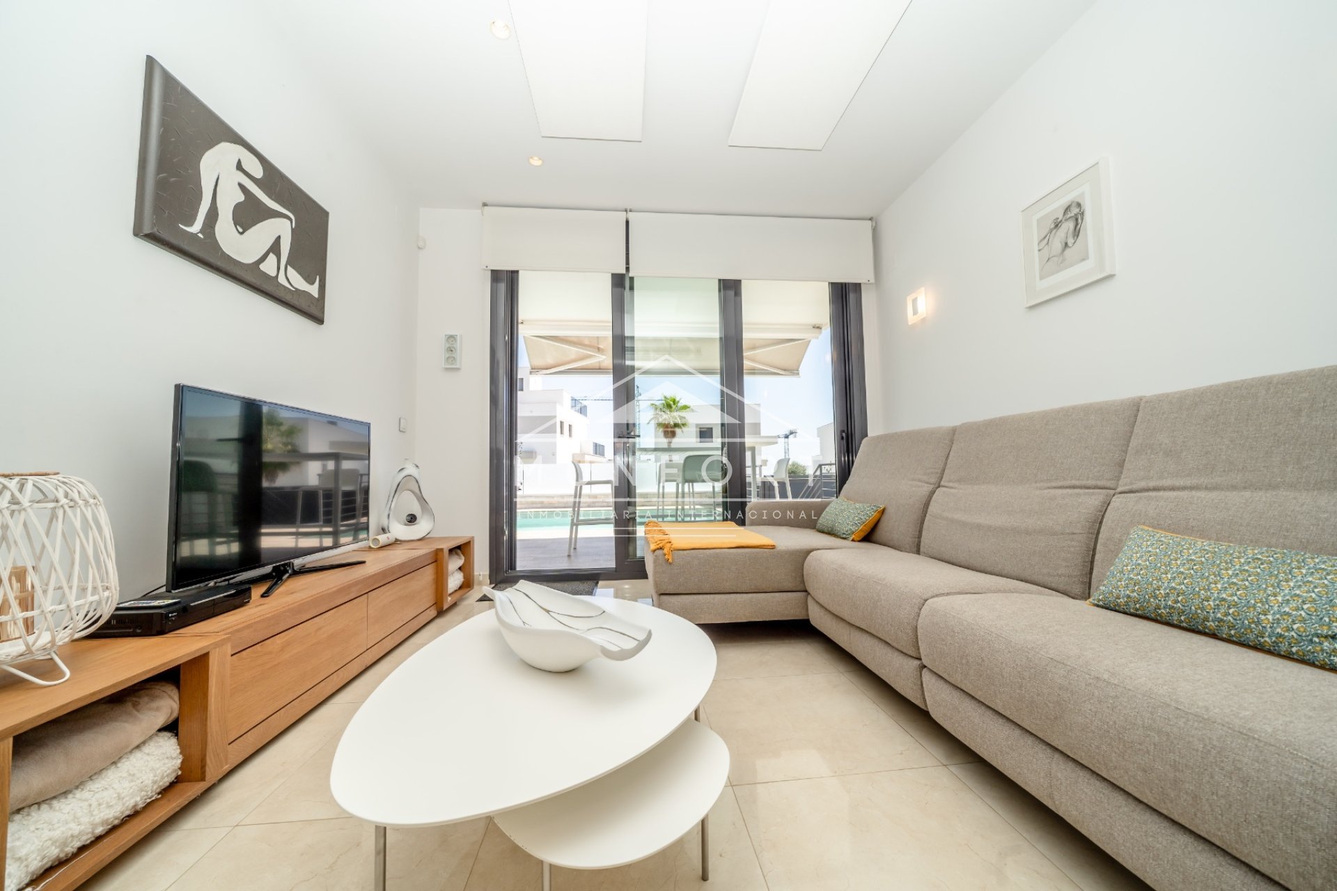 Herverkoop - Luxe villa's -
San Miguel de Salinas
