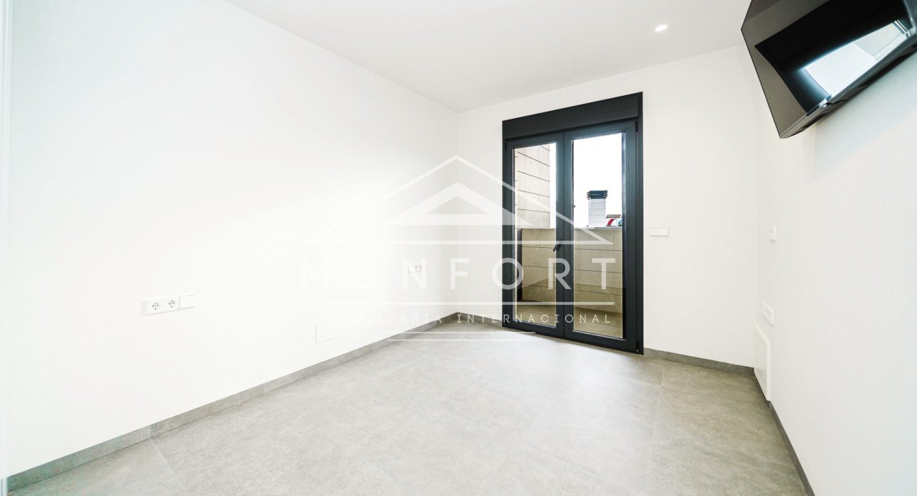 Herverkoop - Luxe villa's -
San Pedro del Pinatar