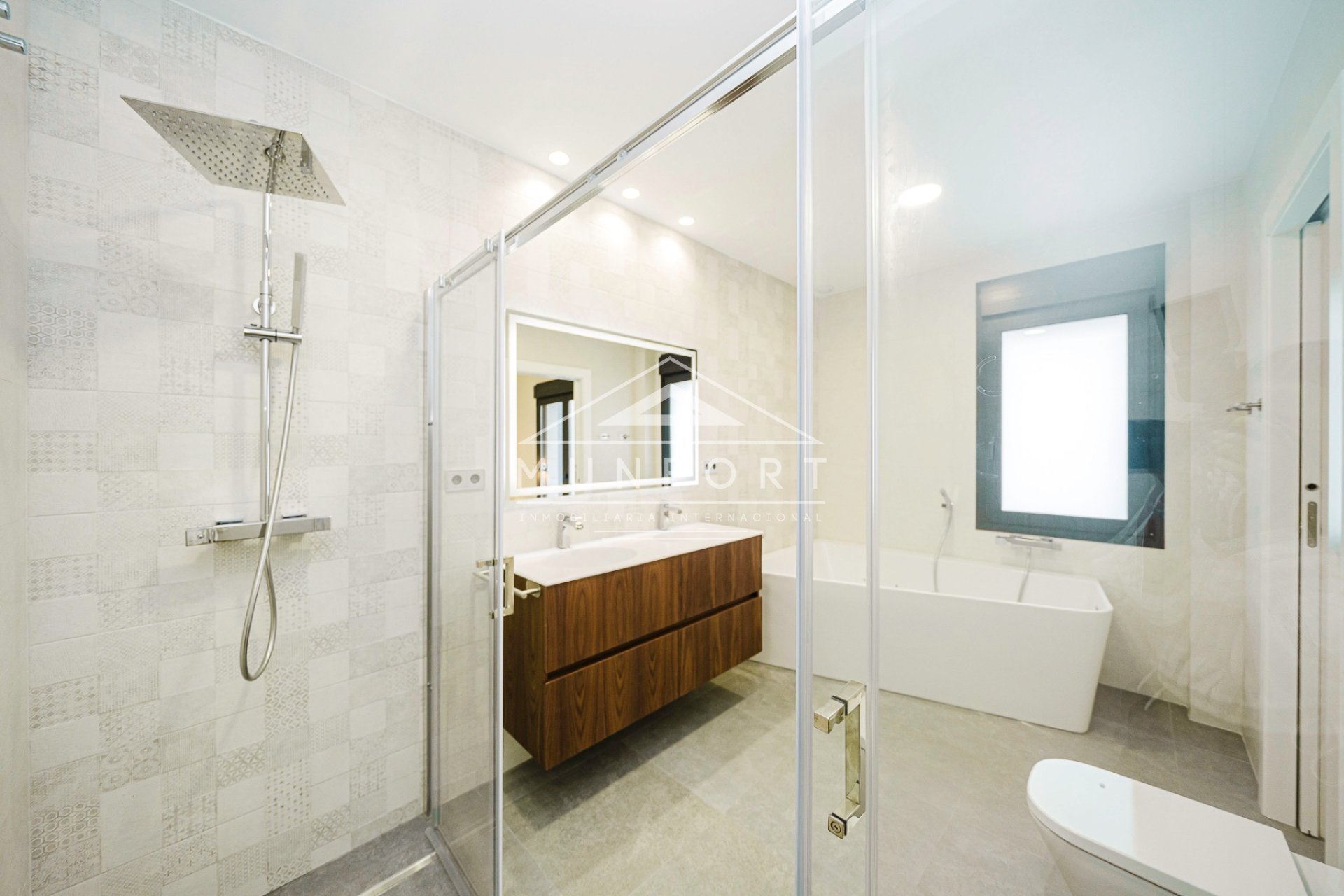 Herverkoop - Luxe villa's -
San Pedro del Pinatar