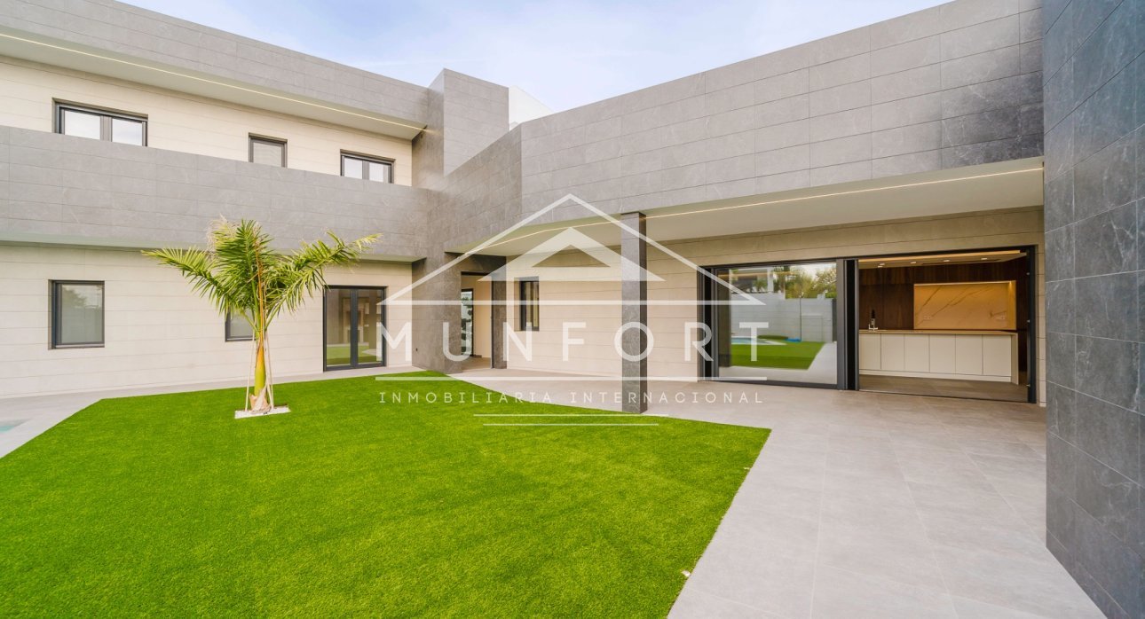 Herverkoop - Luxe villa's -
San Pedro del Pinatar