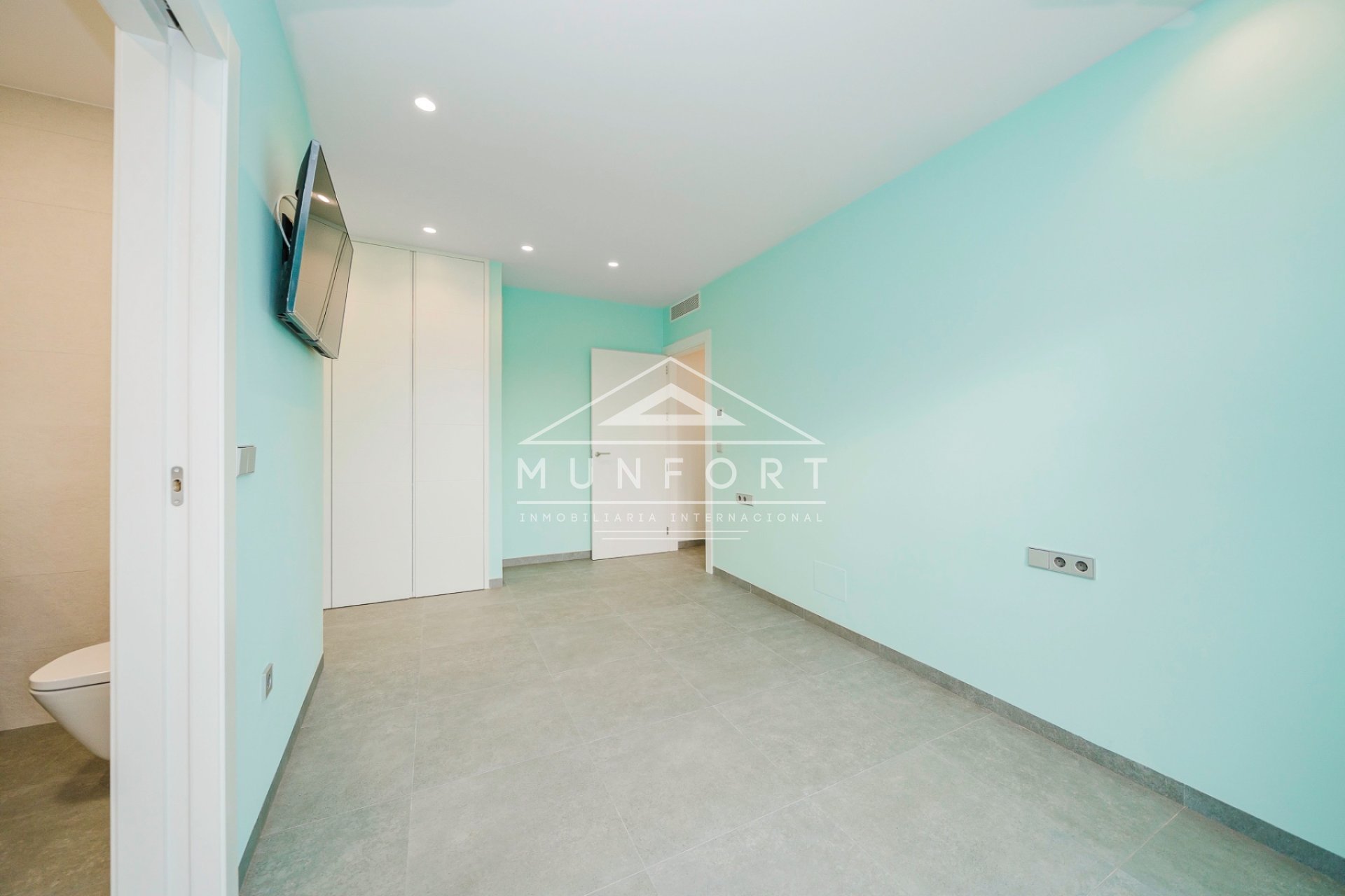 Herverkoop - Luxe villa's -
San Pedro del Pinatar