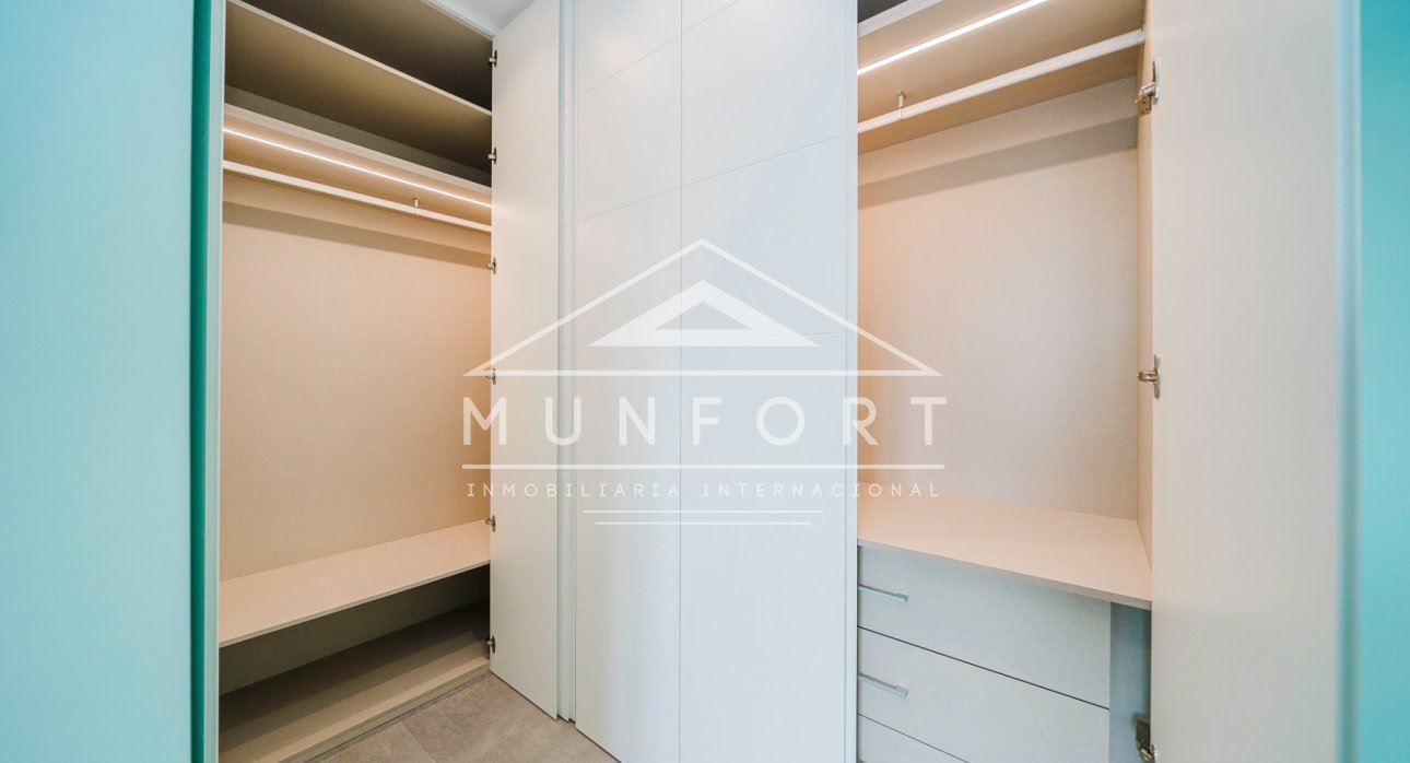 Herverkoop - Luxe villa's -
San Pedro del Pinatar