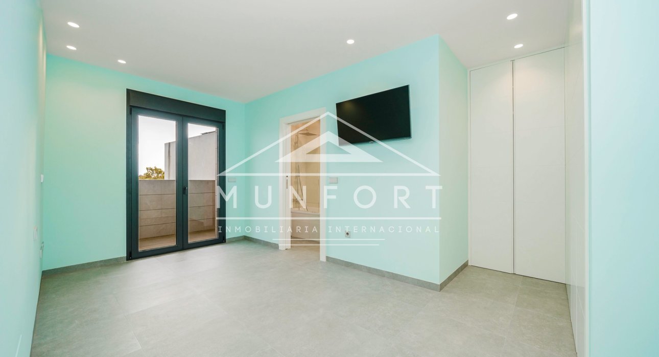 Herverkoop - Luxe villa's -
San Pedro del Pinatar