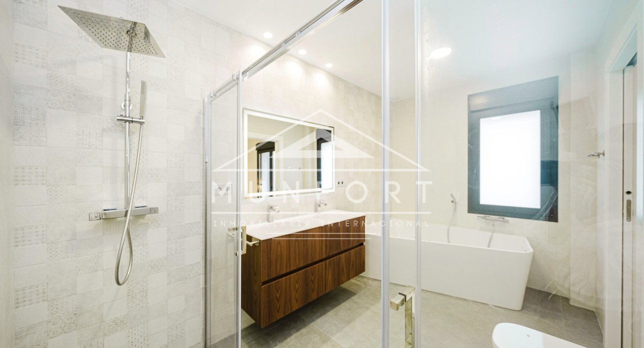 Herverkoop - Luxe villa's -
San Pedro del Pinatar