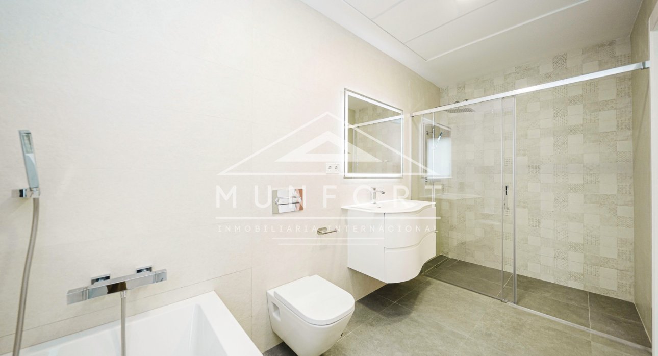 Herverkoop - Luxe villa's -
San Pedro del Pinatar