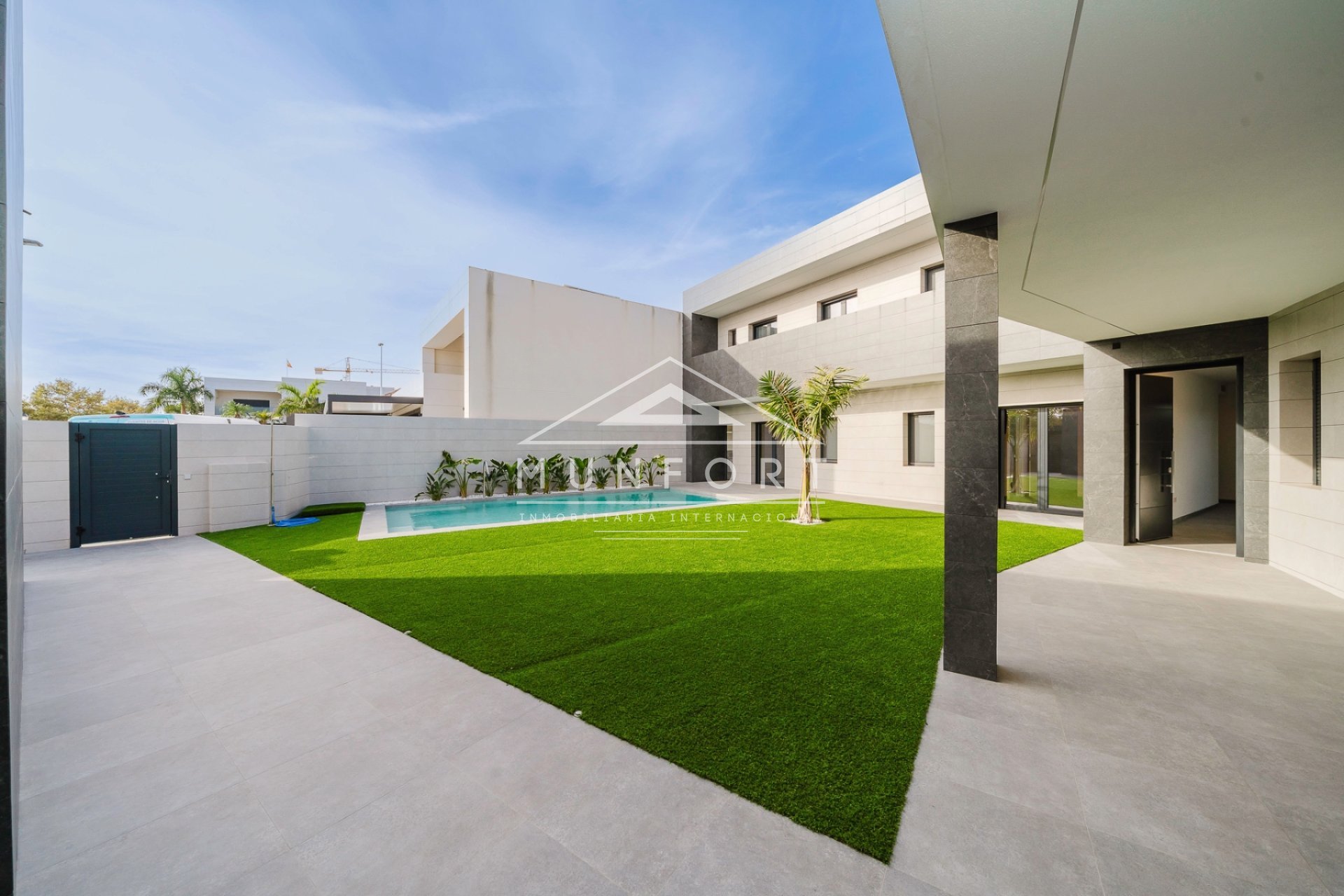 Herverkoop - Luxe villa's -
San Pedro del Pinatar