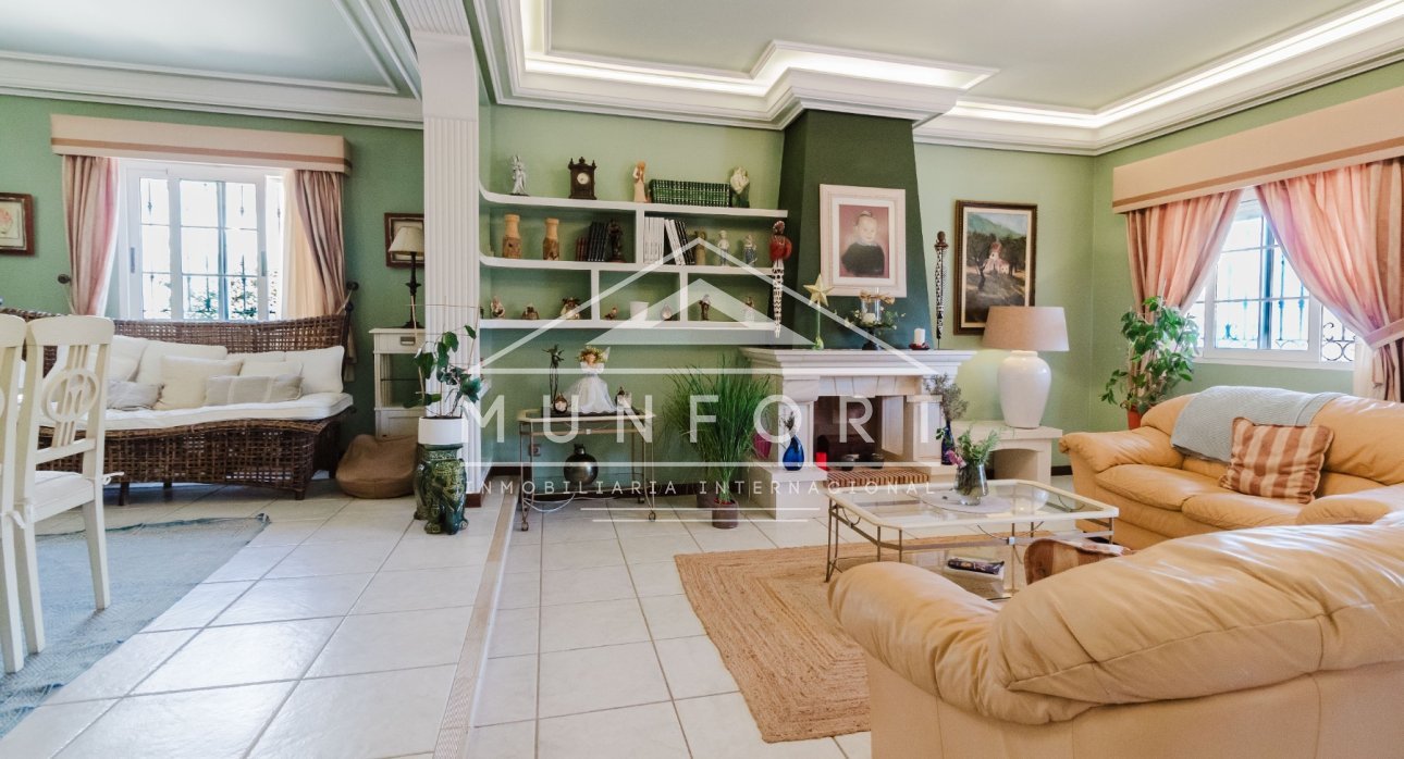 Herverkoop - Luxe villa's -
Torrevieja - La Mata - Torrevieja