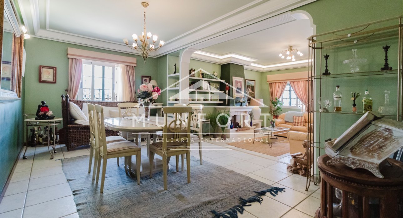 Herverkoop - Luxe villa's -
Torrevieja - La Mata - Torrevieja