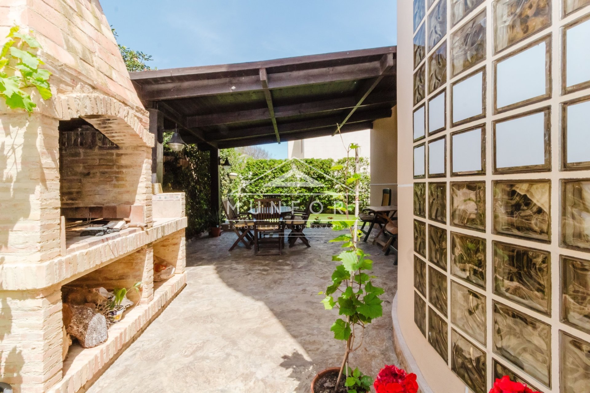 Herverkoop - Luxe villa's -
Torrevieja - La Mata - Torrevieja