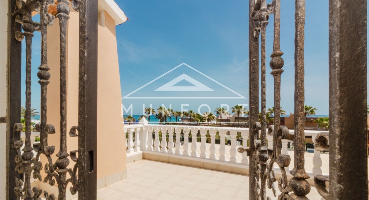 Herverkoop - Luxe villa's -
Torrevieja - La Mata - Torrevieja