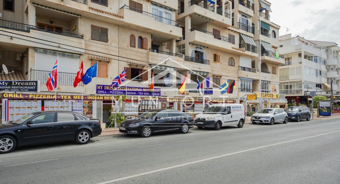 Herverkoop - Luxe villa's -
Torrevieja - La Mata - Torrevieja