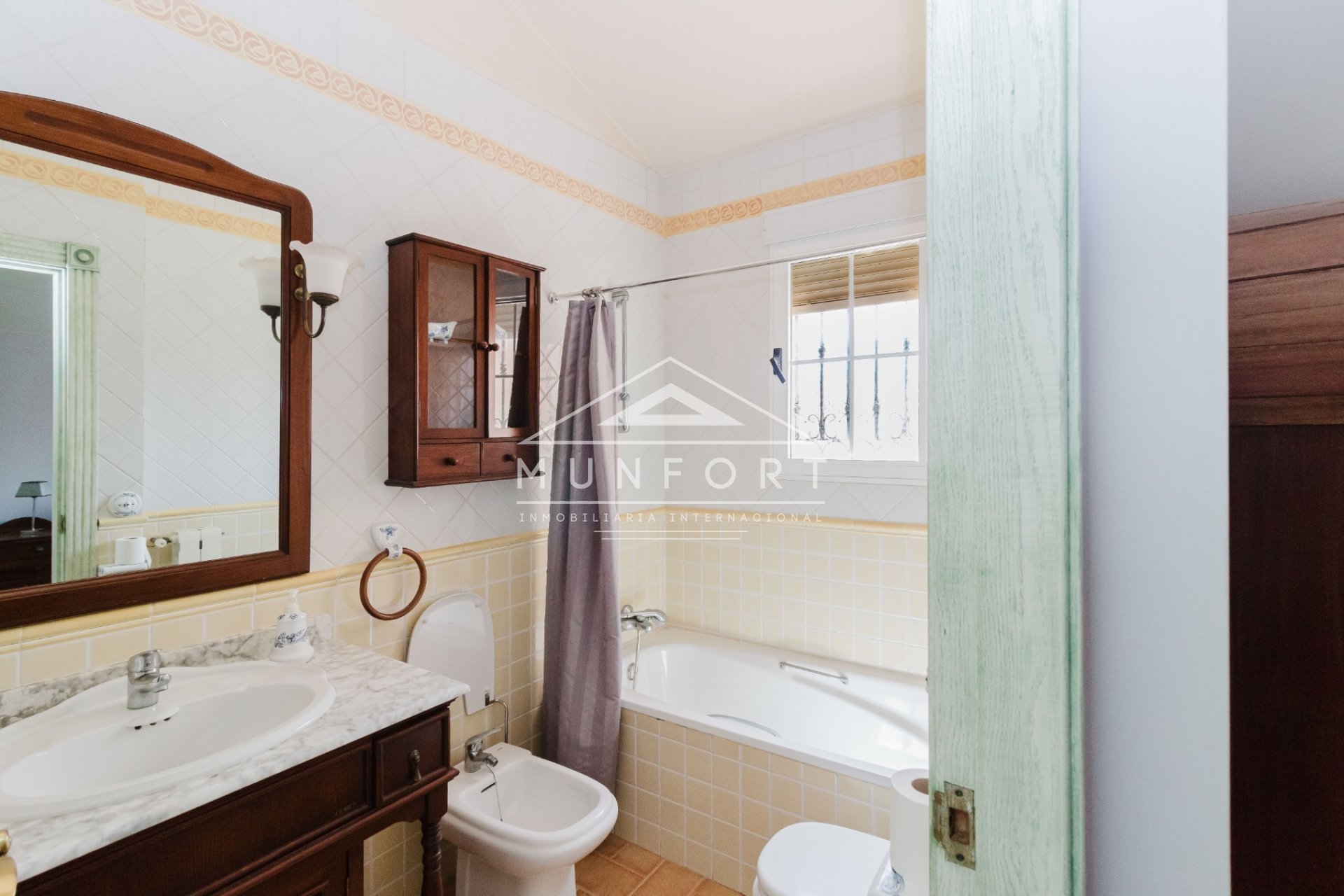 Herverkoop - Luxe villa's -
Torrevieja - La Mata - Torrevieja