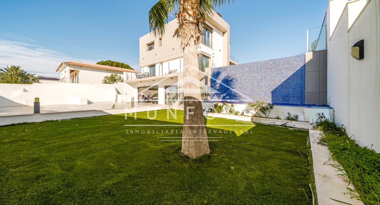 Herverkoop - Luxe villa's -
Torrevieja - Los Balcones - Torrevieja