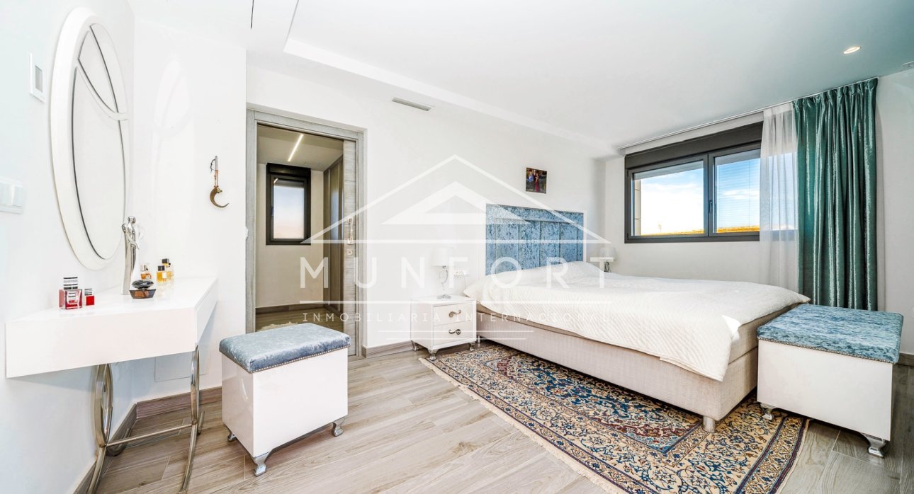 Herverkoop - Luxe villa's -
Torrevieja - Los Balcones - Torrevieja