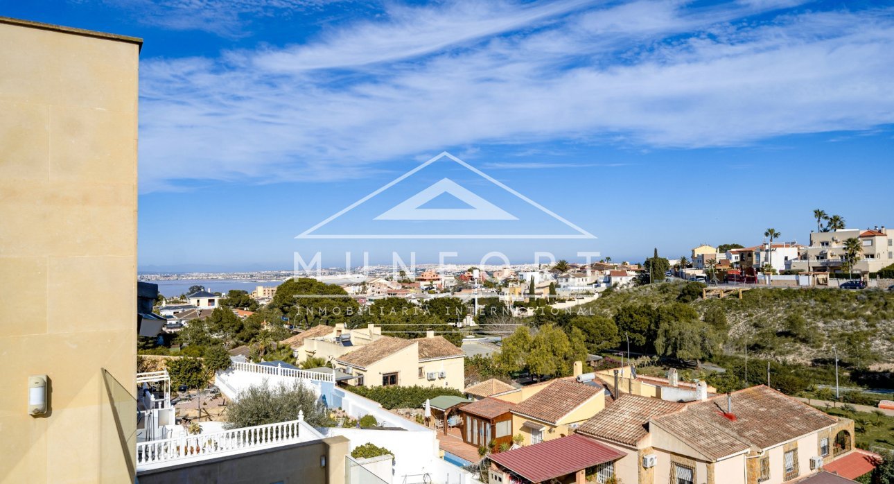 Herverkoop - Luxe villa's -
Torrevieja - Los Balcones - Torrevieja
