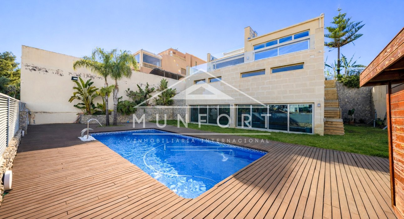 Herverkoop - Luxe villa's -
Torrevieja - Los Balcones - Torrevieja