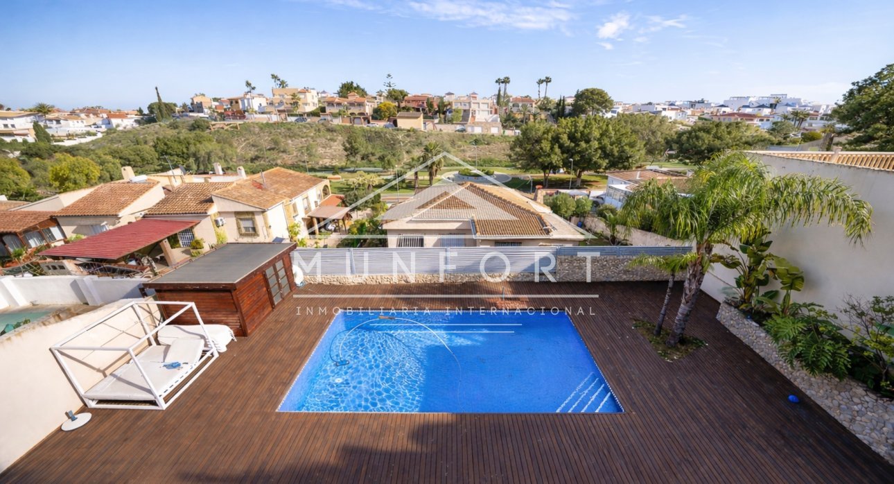 Herverkoop - Luxe villa's -
Torrevieja - Los Balcones - Torrevieja