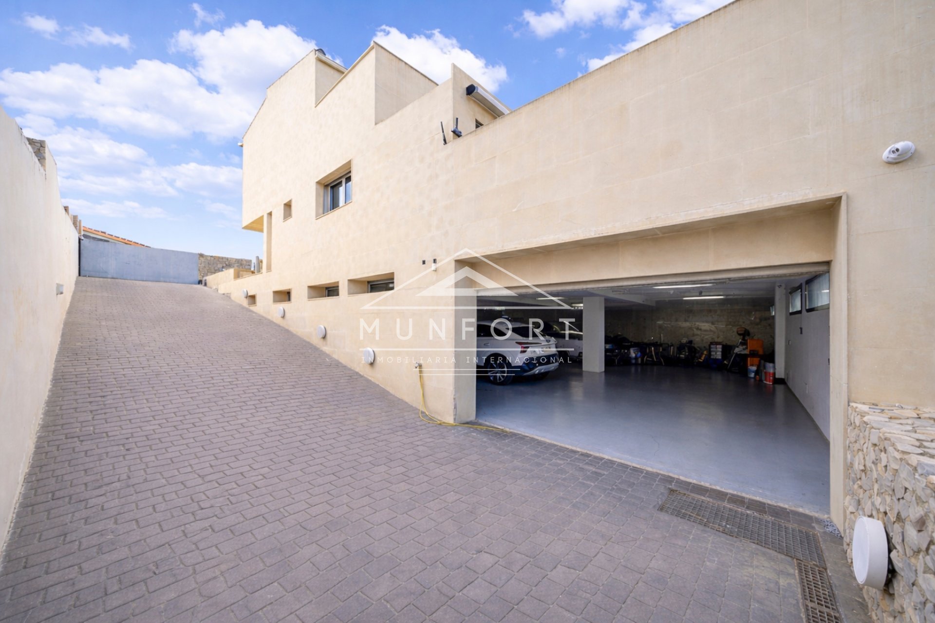 Herverkoop - Luxe villa's -
Torrevieja - Los Balcones - Torrevieja