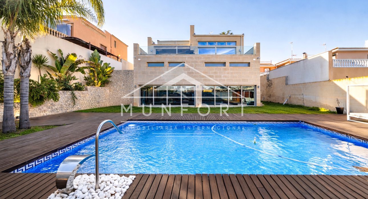 Herverkoop - Luxe villa's -
Torrevieja - Los Balcones - Torrevieja