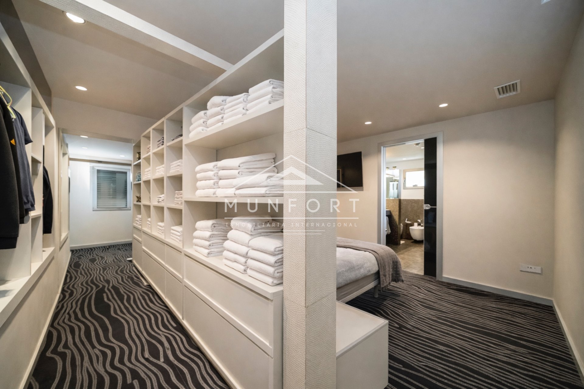 Herverkoop - Luxe villa's -
Torrevieja - Los Balcones - Torrevieja