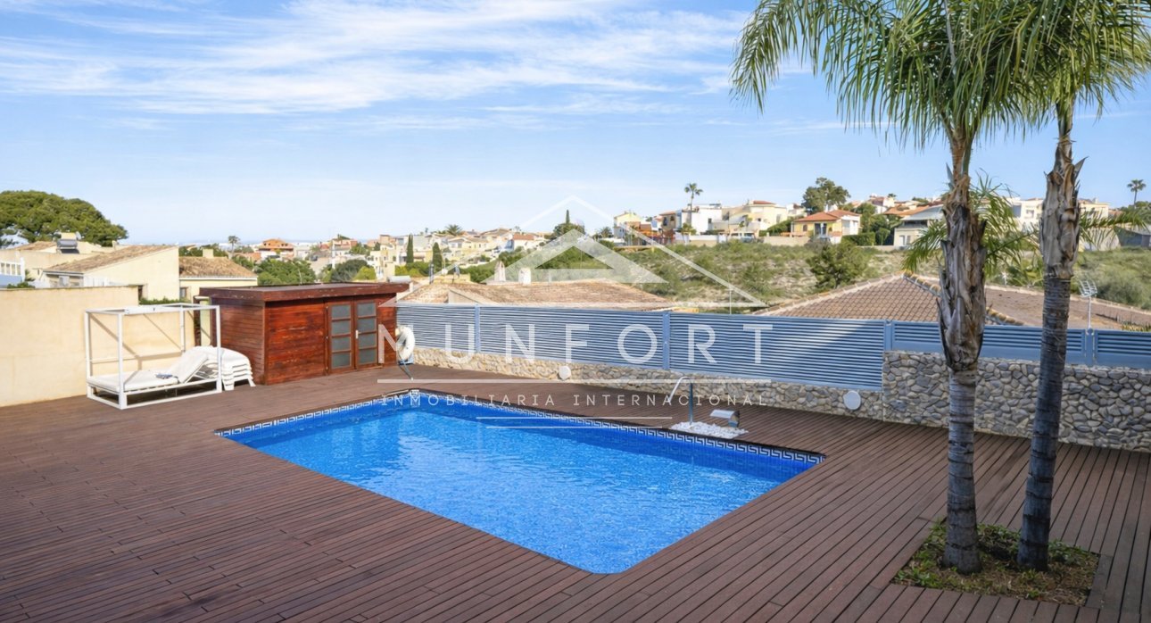 Herverkoop - Luxe villa's -
Torrevieja - Los Balcones - Torrevieja