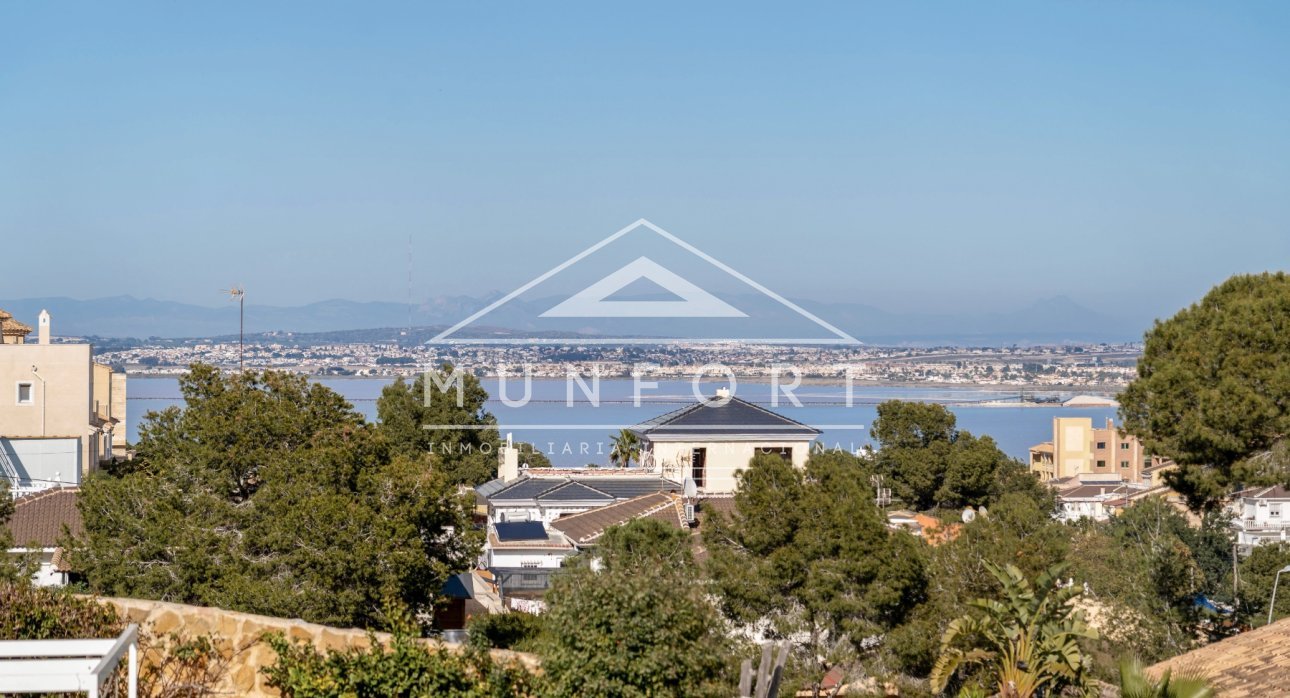 Herverkoop - Luxe villa's -
Torrevieja - Los Balcones - Torrevieja