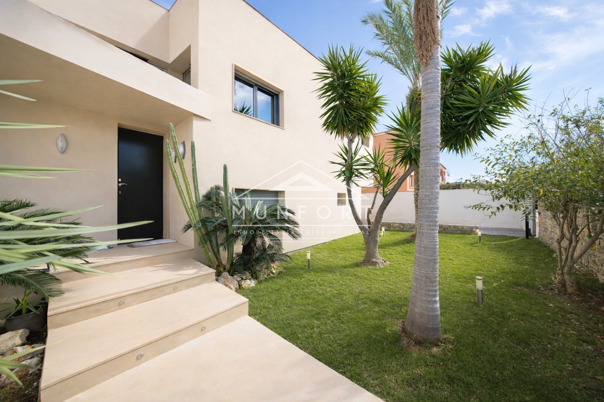 Herverkoop - Luxe villa's -
Torrevieja - Los Balcones - Torrevieja