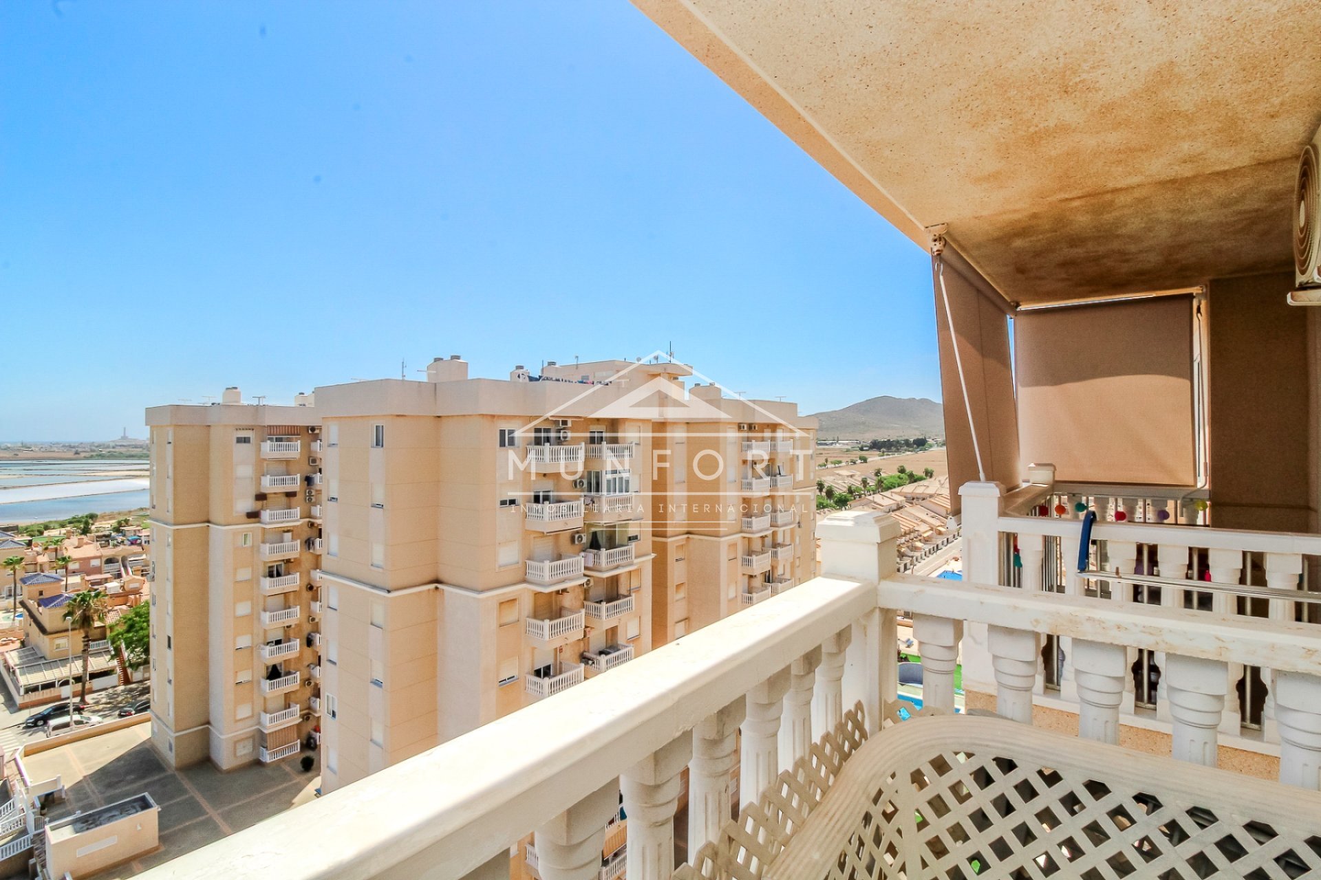 Herverkoop - Penthouses -
La Manga - Playa Honda