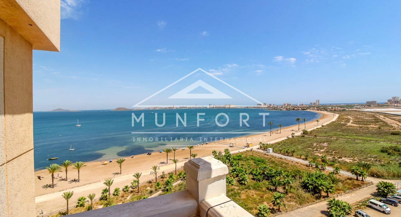 Herverkoop - Penthouses -
La Manga - Playa Honda