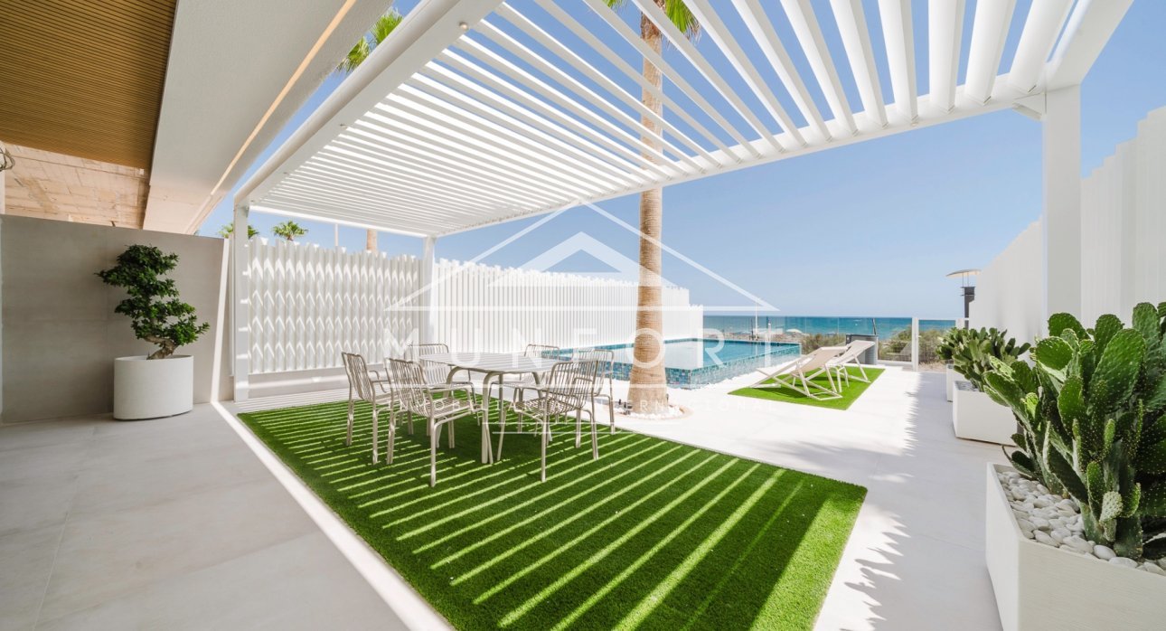 Herverkoop - Penthouses -
La Manga