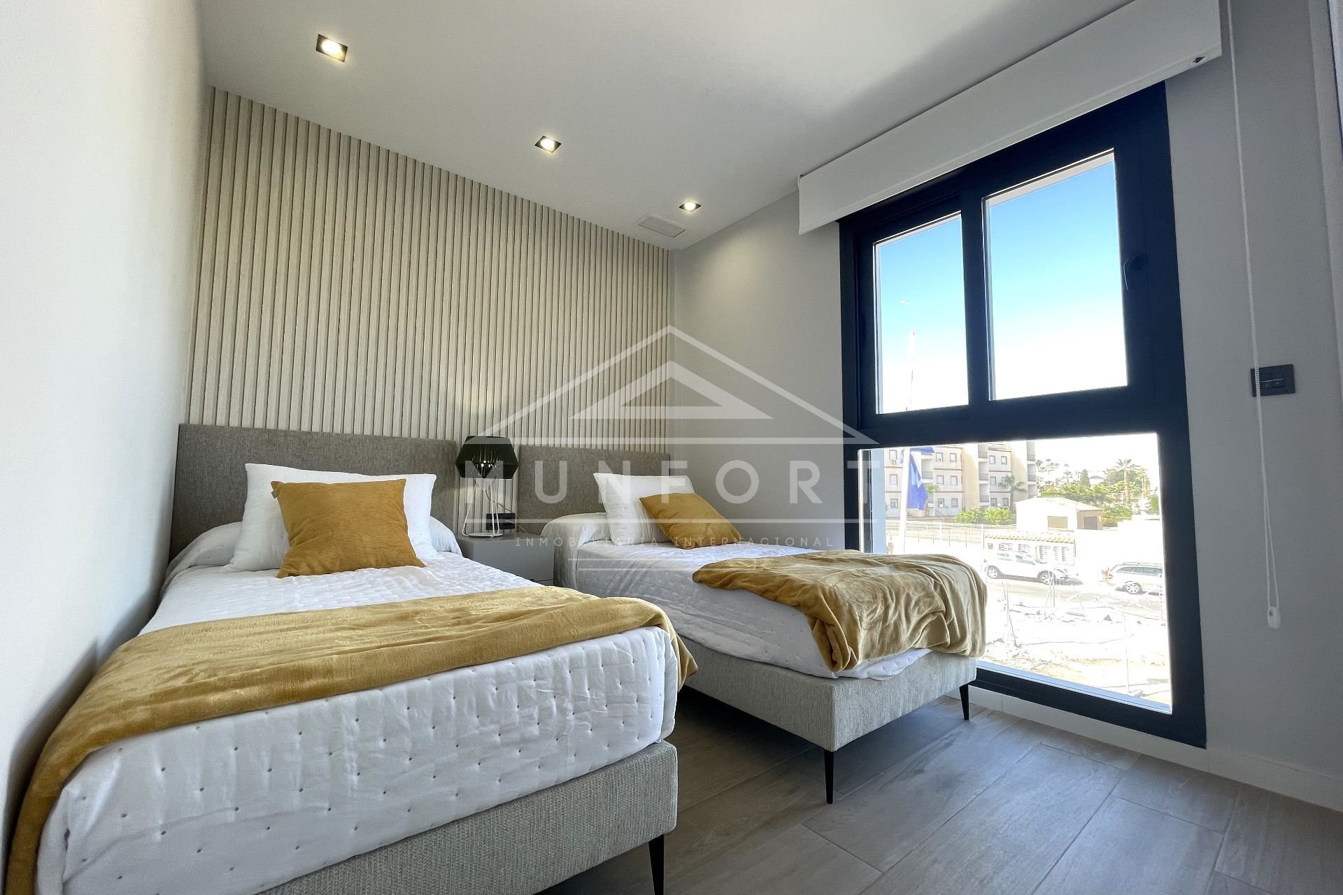 Herverkoop - Penthouses -
Orihuela Costa - Punta Prima